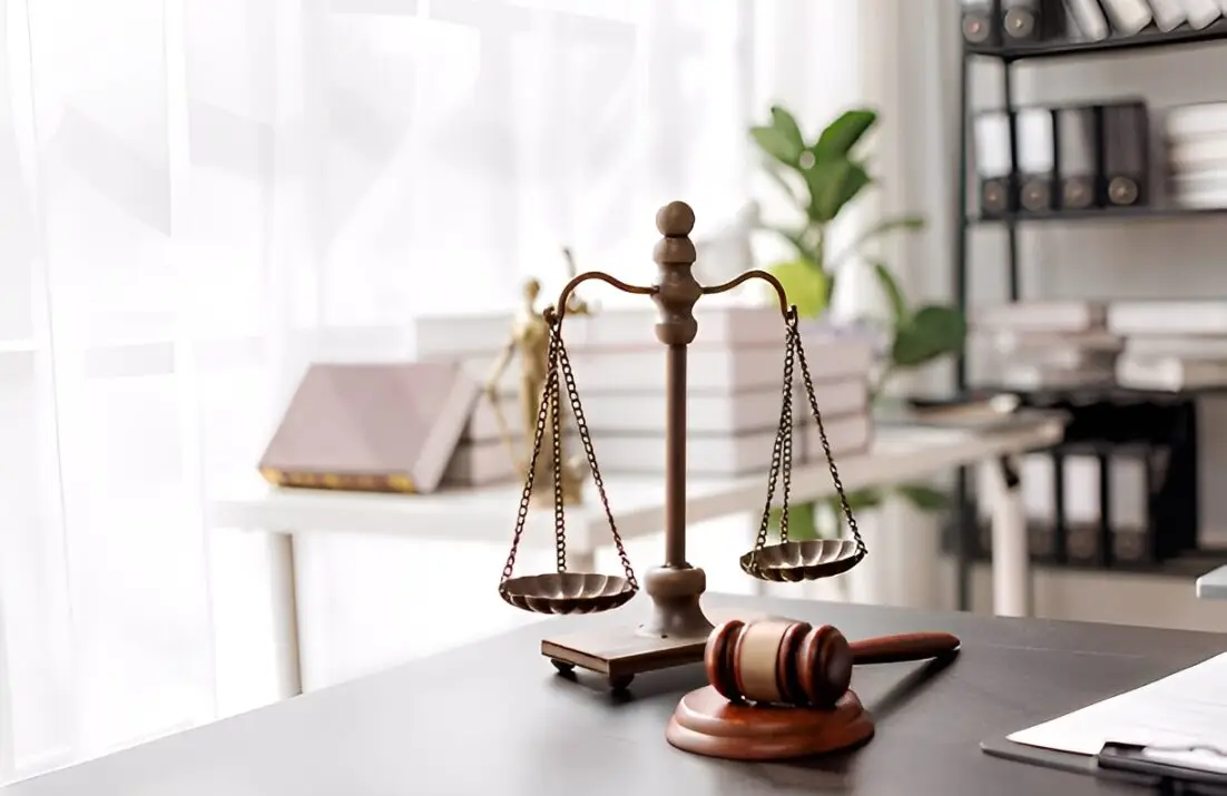 LinkedIn Tips for Law Firms: A Guide to Start Getting Noticed (and Hired) Online